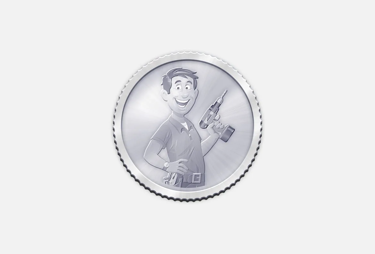 En silverfärgad mynt-emblem med en tecknad man som håller en borrmaskin