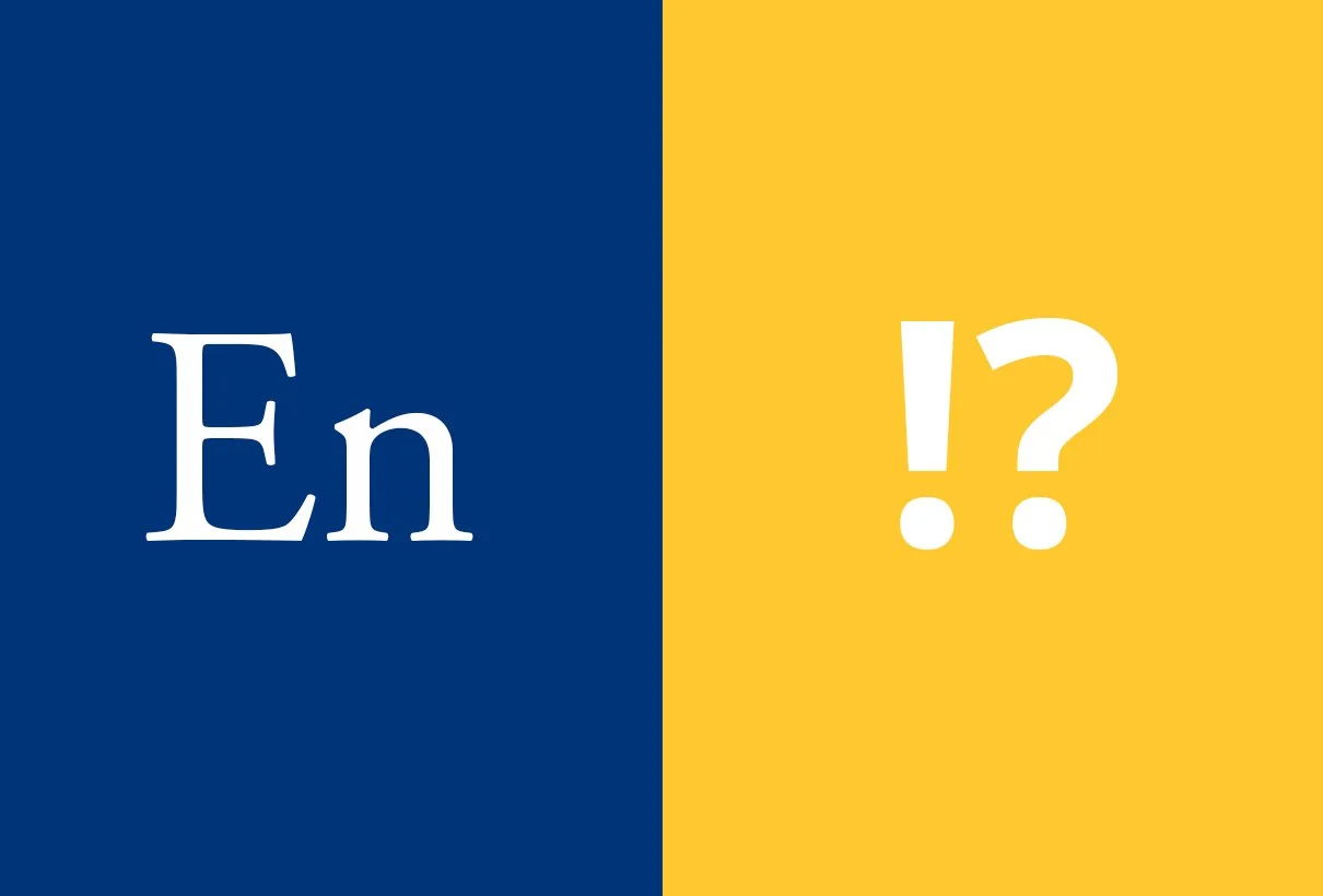 Typografiprov: bokstäverna ”En” i vitt på mörkblått och ”!?” i vitt på gult