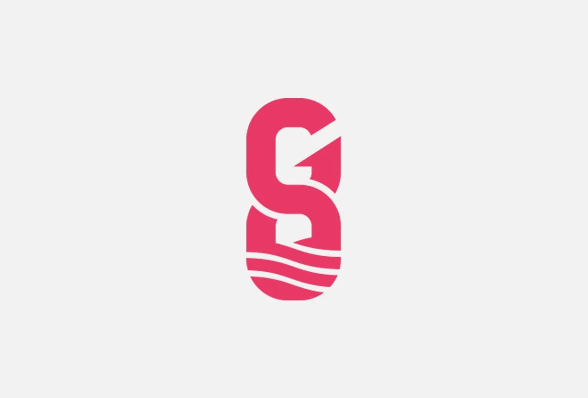 Skanör Groups symbol, ett rosa S med vågor, på ljusgrå botten